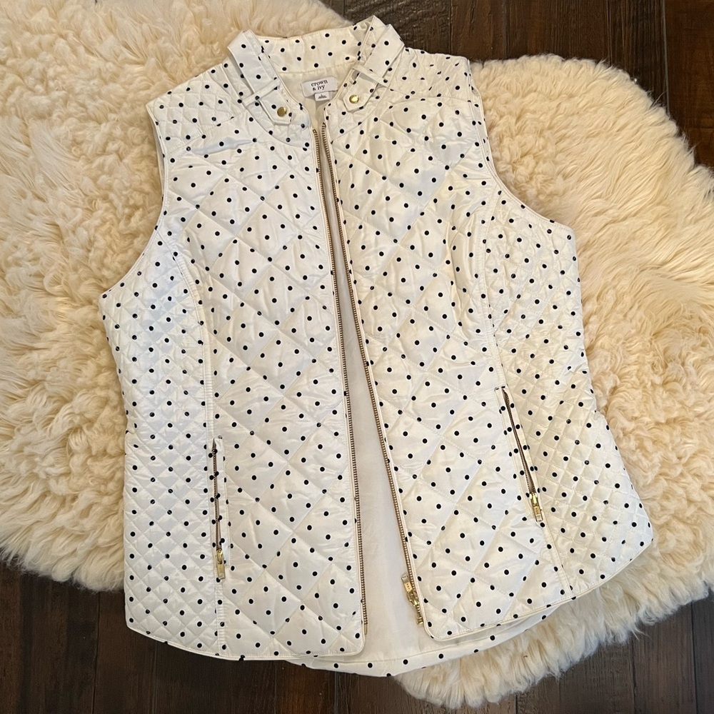 Crown & Ivy Vest